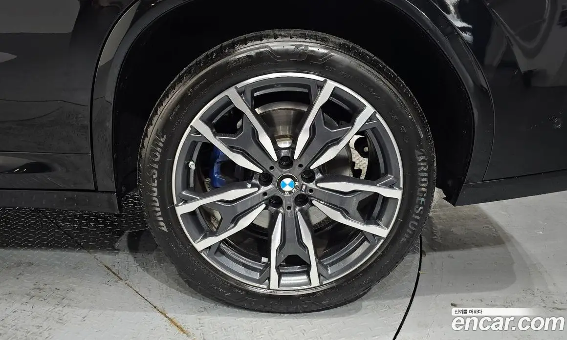 BMW X4 2025 2.0 автомат (гидро), фото 7 BMW X4 2025 2.0 автомат (гидро), фото 7