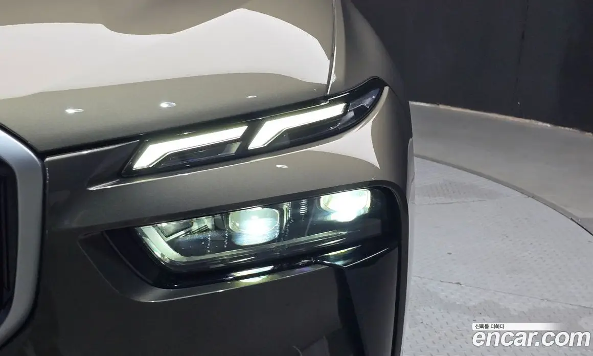 BMW X7 2023 3.0 автомат (гидро), фото 8