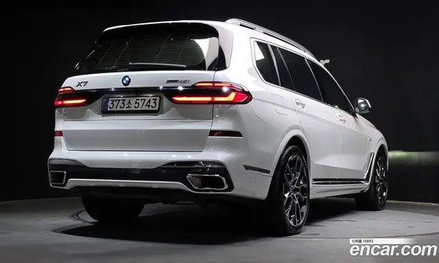 BMW X7 2023 3.0 автомат (гидро), миниатюра 2