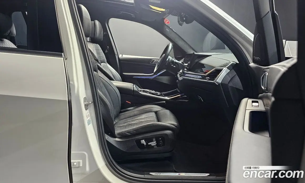 BMW X7 2023 3.0 автомат (гидро), фото 16