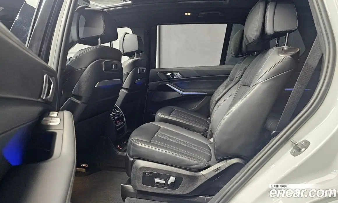 BMW X7 2023 3.0 автомат (гидро), фото 18