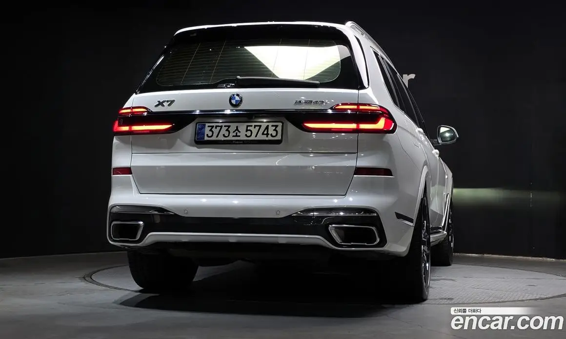 BMW X7 2023 3.0 автомат (гидро), фото 4