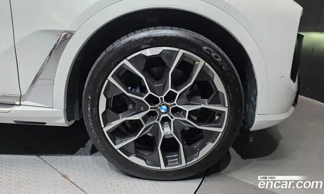 BMW X7 2023 3.0 автомат (гидро), миниатюра 7