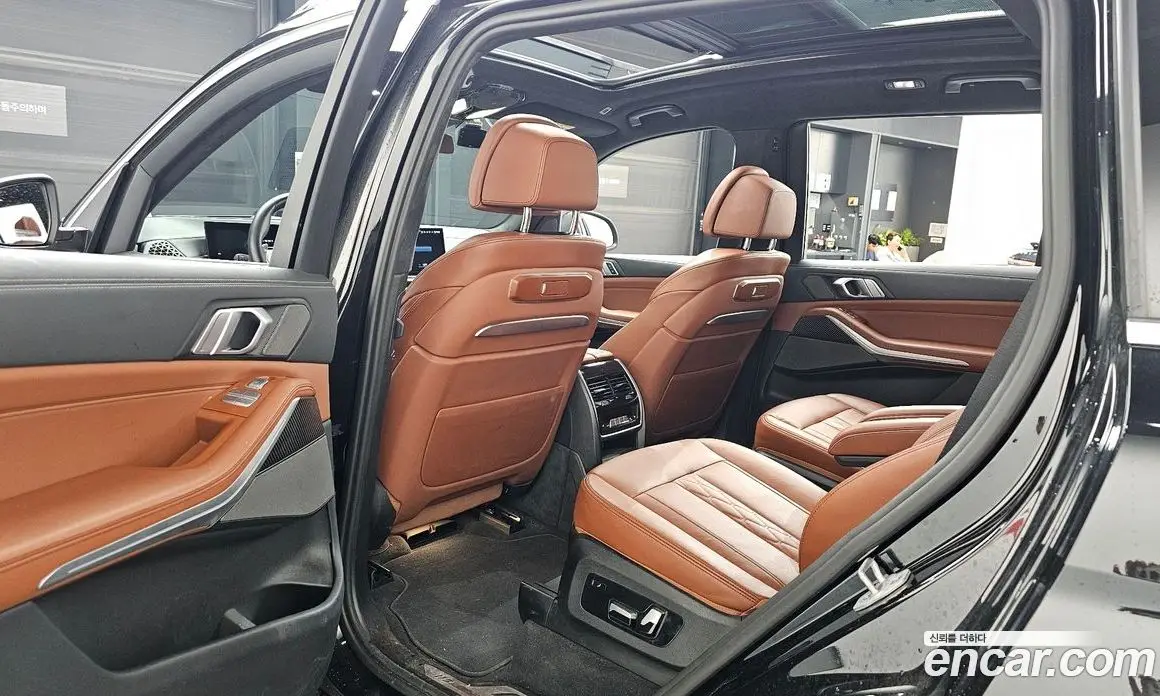 BMW X7 2024 3.0 автомат (гидро), фото 11