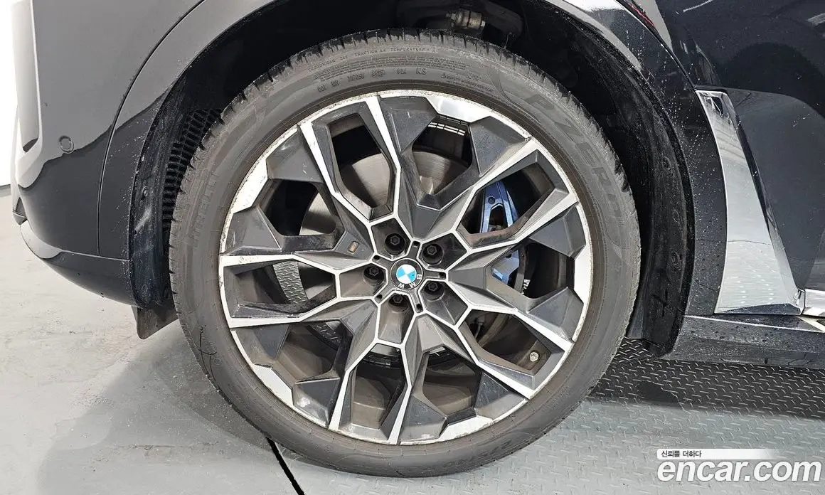 BMW X7 2024 3.0 автомат (гидро), фото 5