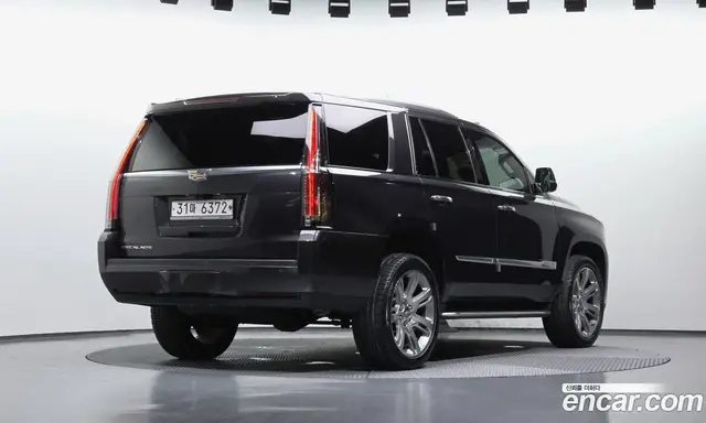 Cadillac Escalade 2018 6.2 автомат (гидро), миниатюра 2 Cadillac Escalade 2018 6.2 автомат (гидро), миниатюра 2