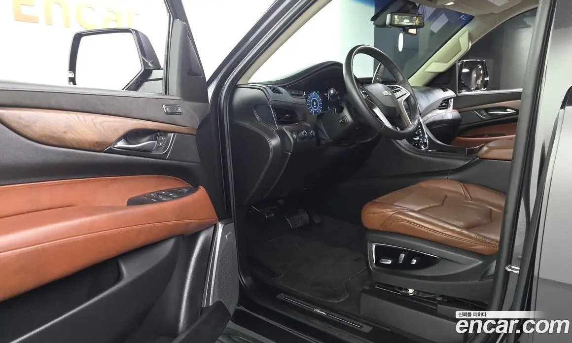 Cadillac Escalade 2018 6.2 автомат (гидро), фото 13 Cadillac Escalade 2018 6.2 автомат (гидро), фото 13