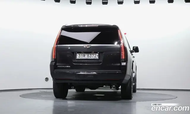 Cadillac Escalade 2018 6.2 автомат (гидро), миниатюра 4 Cadillac Escalade 2018 6.2 автомат (гидро), миниатюра 4