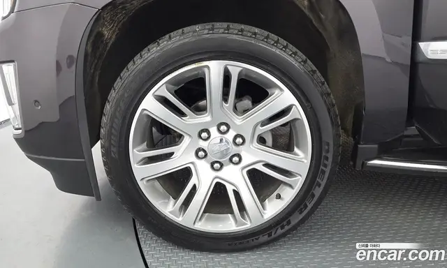 Cadillac Escalade 2018 6.2 автомат (гидро), миниатюра 5 Cadillac Escalade 2018 6.2 автомат (гидро), миниатюра 5