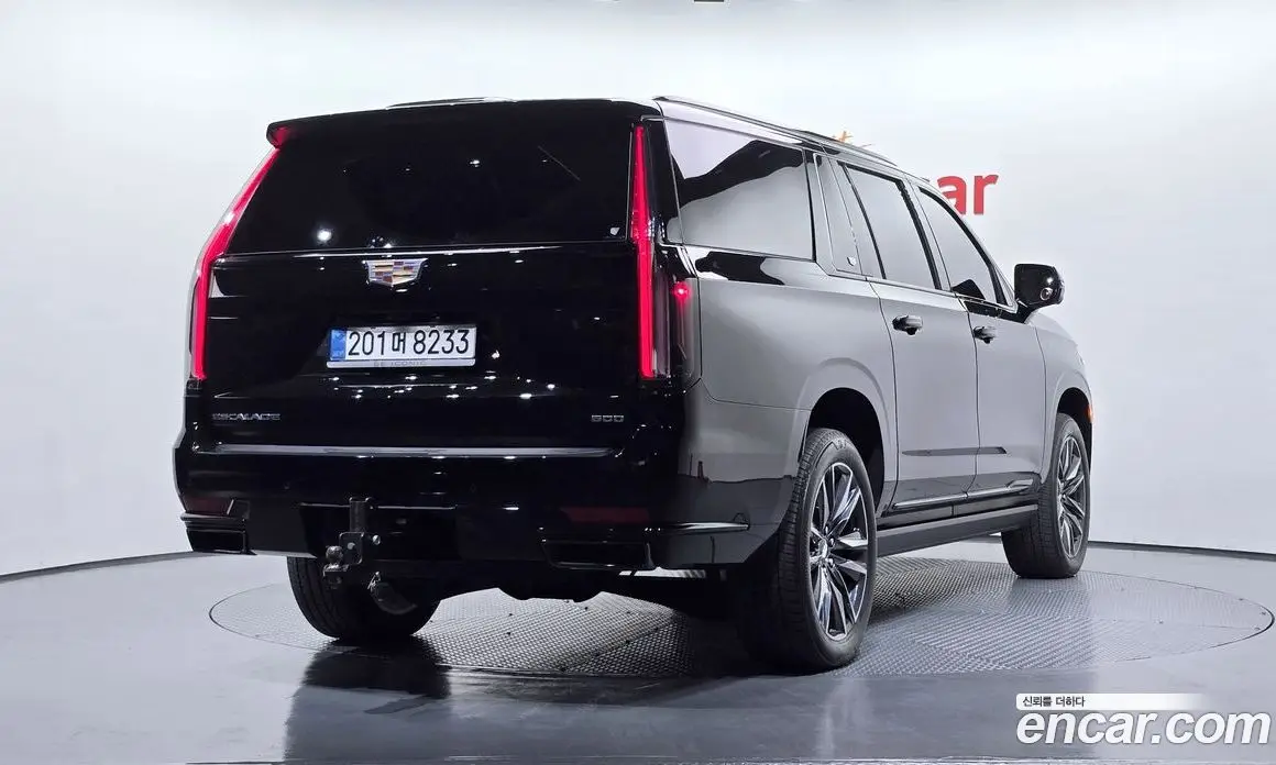 Cadillac Escalade 2024 6.2 автомат (гидро), фото 2 Cadillac Escalade 2024 6.2 автомат (гидро), фото 2