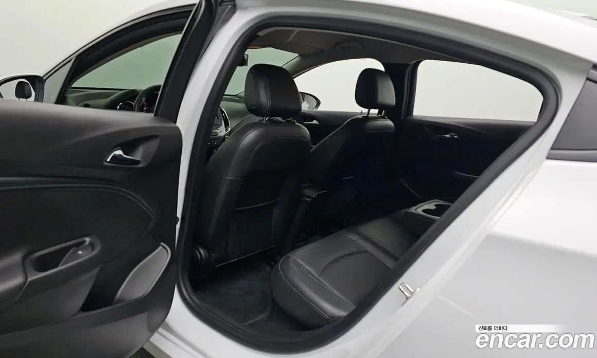 Chevrolet Cruze 2017 1.4 автомат (гидро), фото 17 Chevrolet Cruze 2017 1.4 автомат (гидро), фото 17