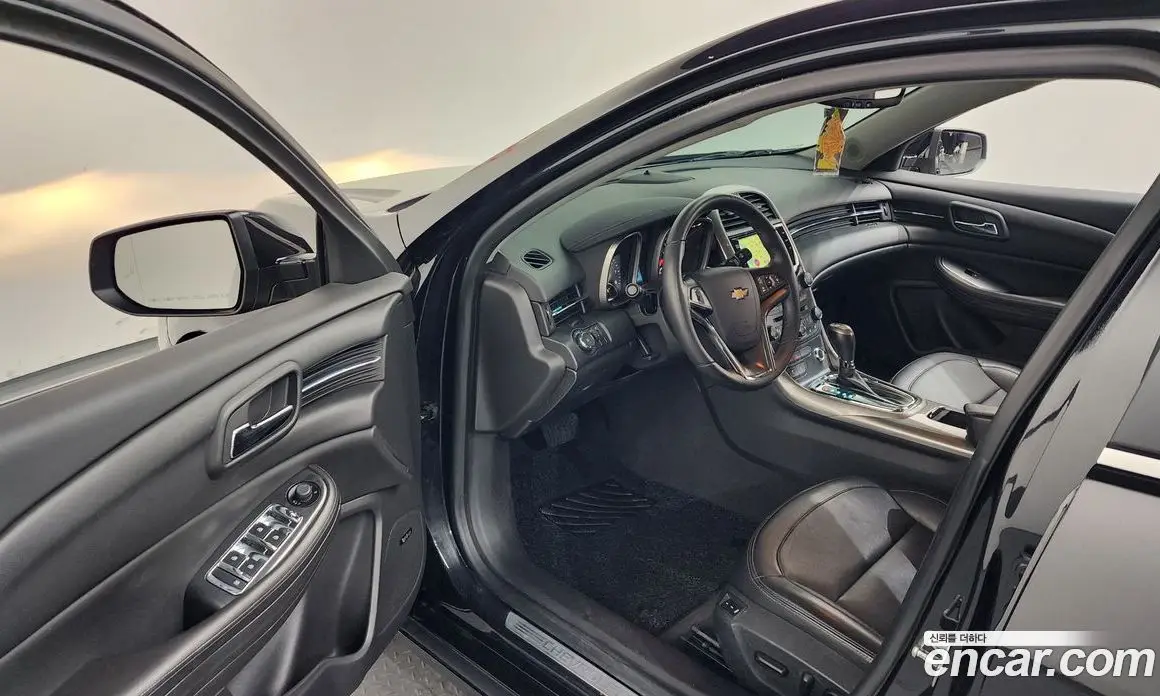 Chevrolet Malibu 2016 2.0 автомат (гидро), фото 10 Chevrolet Malibu 2016 2.0 автомат (гидро), фото 10