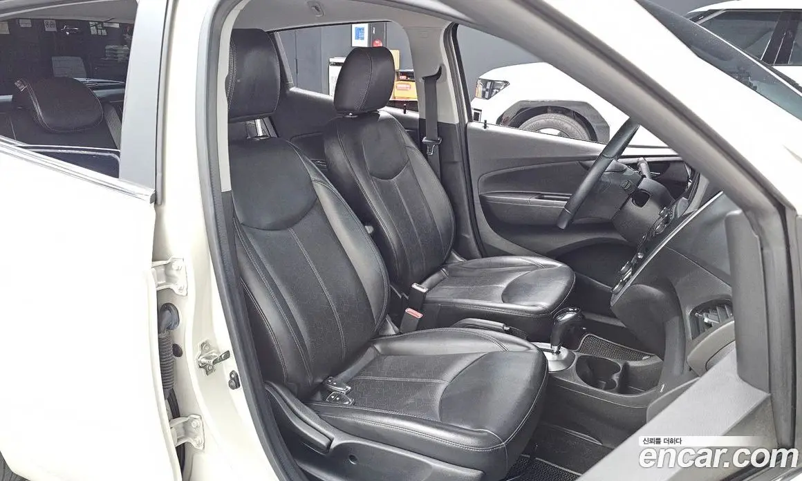 Chevrolet Spark 2015 1.0 автомат (гидро), фото 10 Chevrolet Spark 2015 1.0 автомат (гидро), фото 10