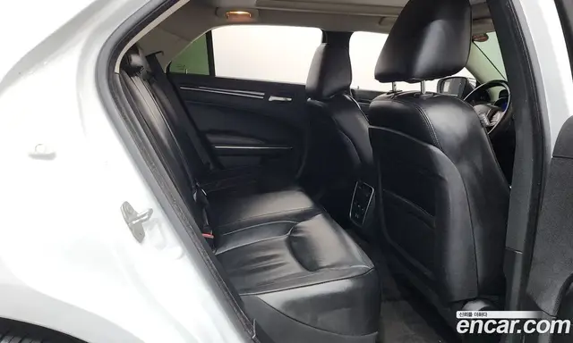 Chrysler 300C 2017 3.6 автомат (гидро), миниатюра 11