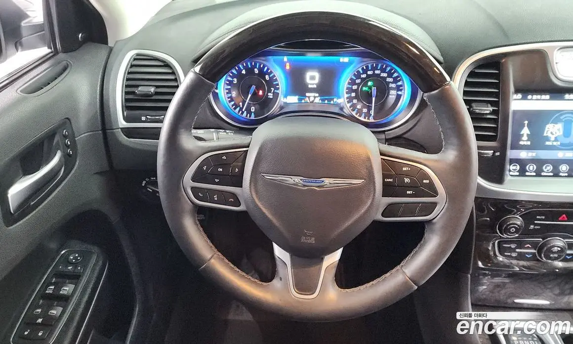 Chrysler 300C 2017 3.6 автомат (гидро), фото 13