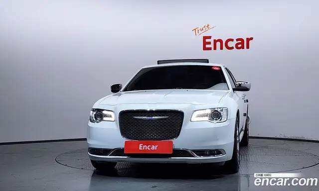 Chrysler 300C 2017 3.6 автомат (гидро), миниатюра 3
