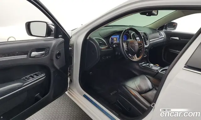 Chrysler 300C 2017 3.6 автомат (гидро), миниатюра 10