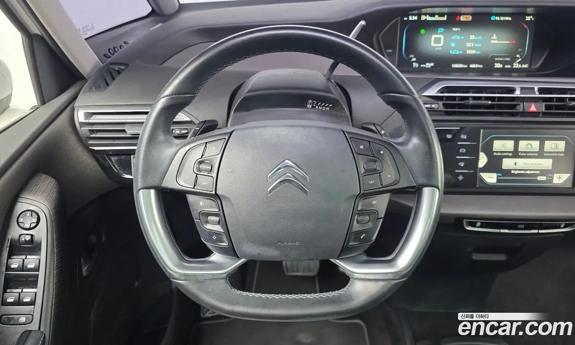 Citroen C4 Picasso 2016 1.6 автомат (гидро), фото 13 Citroen C4 Picasso 2016 1.6 автомат (гидро), фото 13