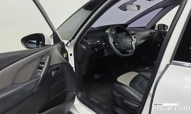 Citroen C4 Picasso 2016 1.6 автомат (гидро), миниатюра 10 Citroen C4 Picasso 2016 1.6 автомат (гидро), миниатюра 10