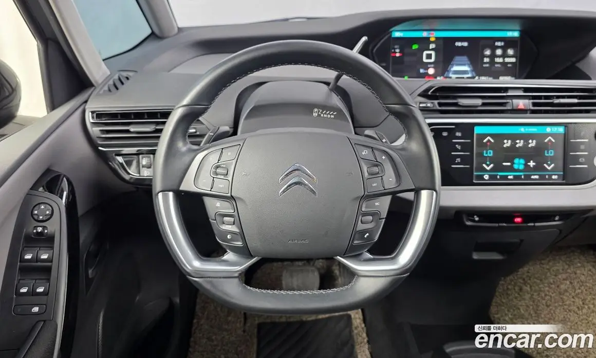 Citroen C4 Spacetourer 2018 1.6 автомат (гидро), фото 13