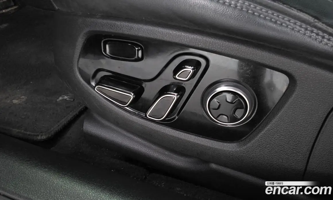 Genesis EQ900 2016 3.8 автомат (гидро), фото 31 Genesis EQ900 2016 3.8 автомат (гидро), фото 31