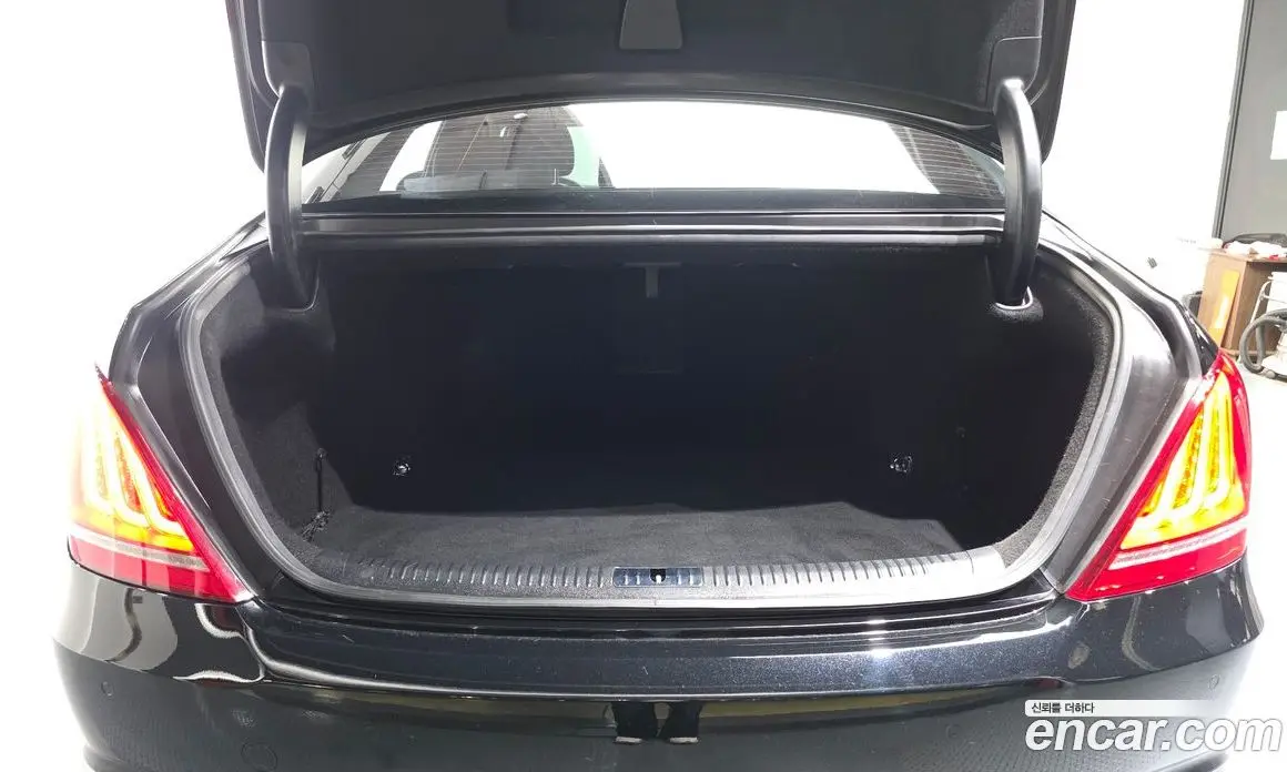 Genesis EQ900 2016 3.8 автомат (гидро), фото 32 Genesis EQ900 2016 3.8 автомат (гидро), фото 32