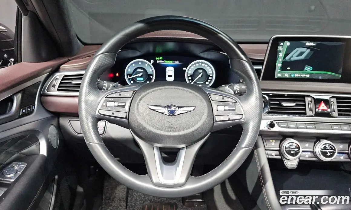 Genesis G70 2019 2.0 автомат (гидро), фото 13 Genesis G70 2019 2.0 автомат (гидро), фото 13