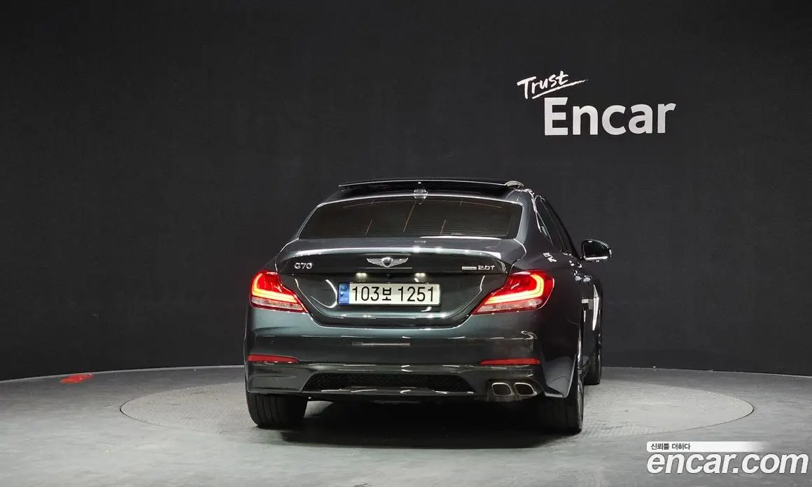 Genesis G70 2019 2.0 автомат (гидро), фото 4 Genesis G70 2019 2.0 автомат (гидро), фото 4