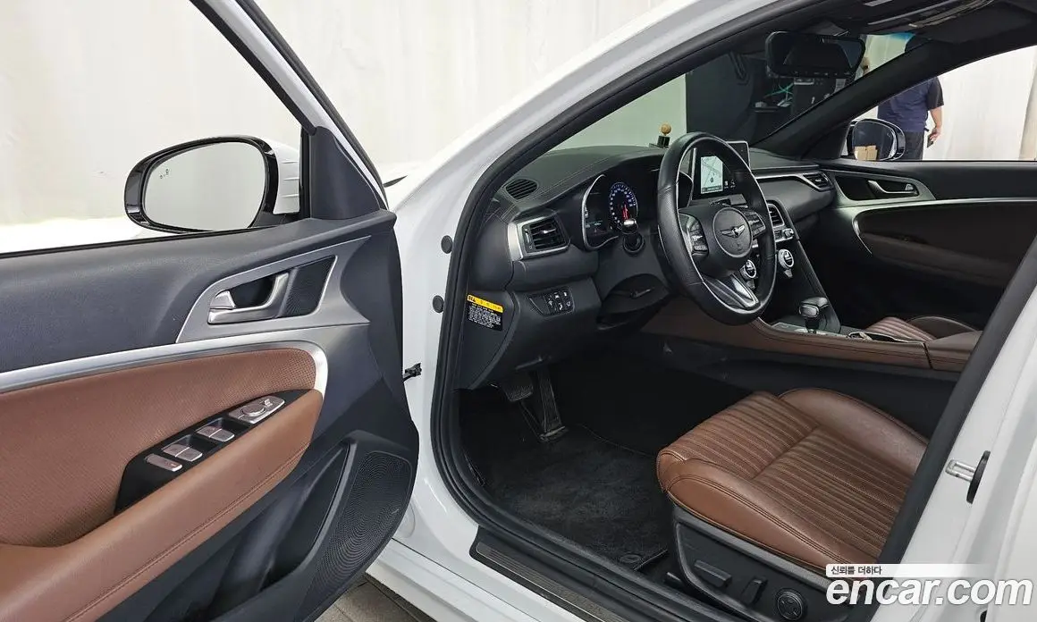 Genesis G70 2020 2.0 автомат (гидро), фото 13 Genesis G70 2020 2.0 автомат (гидро), фото 13