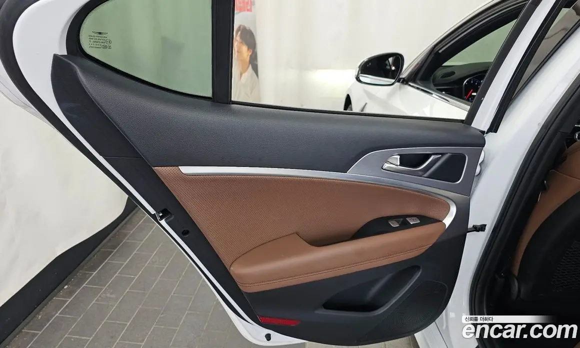 Genesis G70 2020 2.0 автомат (гидро), фото 15 Genesis G70 2020 2.0 автомат (гидро), фото 15