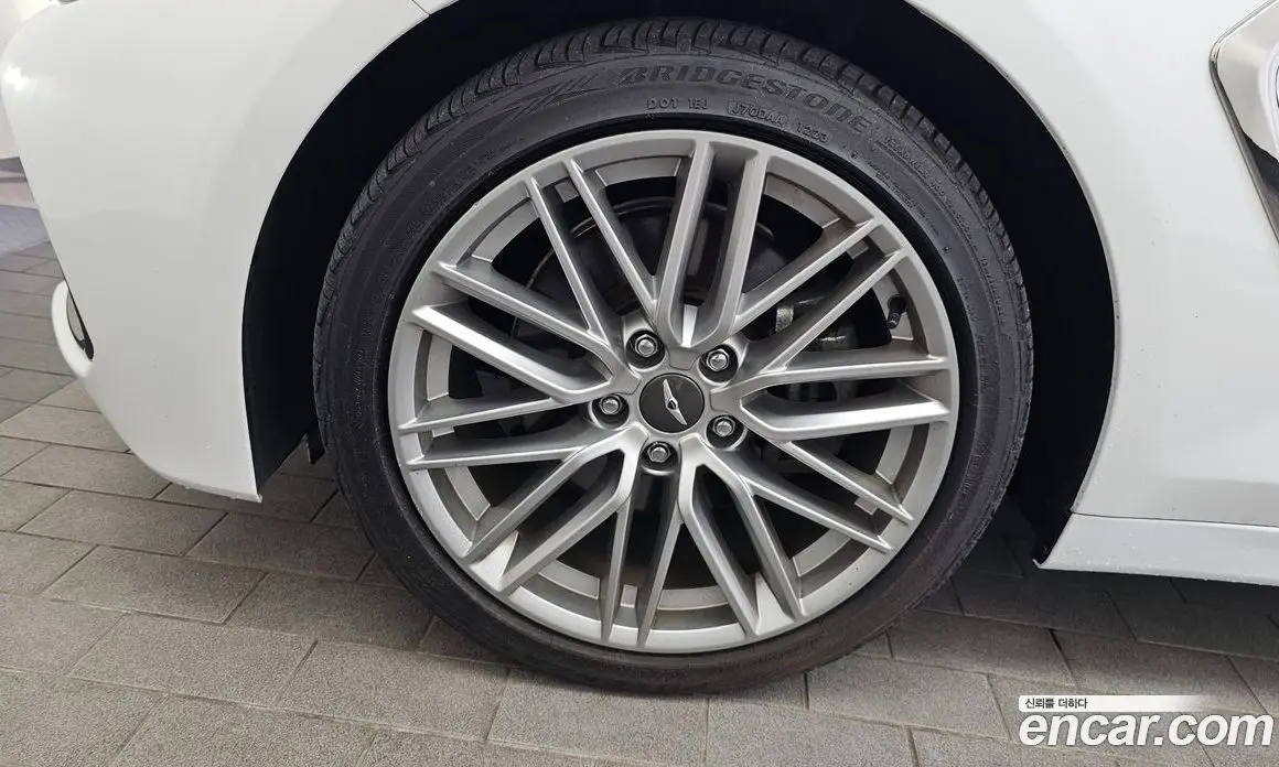 Genesis G70 2020 2.0 автомат (гидро), фото 5 Genesis G70 2020 2.0 автомат (гидро), фото 5