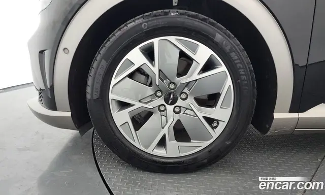 Genesis GV60 2022 0.1 автомат (гидро), миниатюра 5 Genesis GV60 2022 0.1 автомат (гидро), миниатюра 5