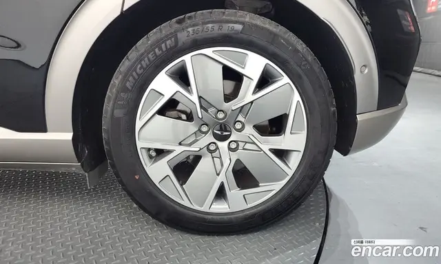 Genesis GV60 2022 0.1 автомат (гидро), миниатюра 7 Genesis GV60 2022 0.1 автомат (гидро), миниатюра 7
