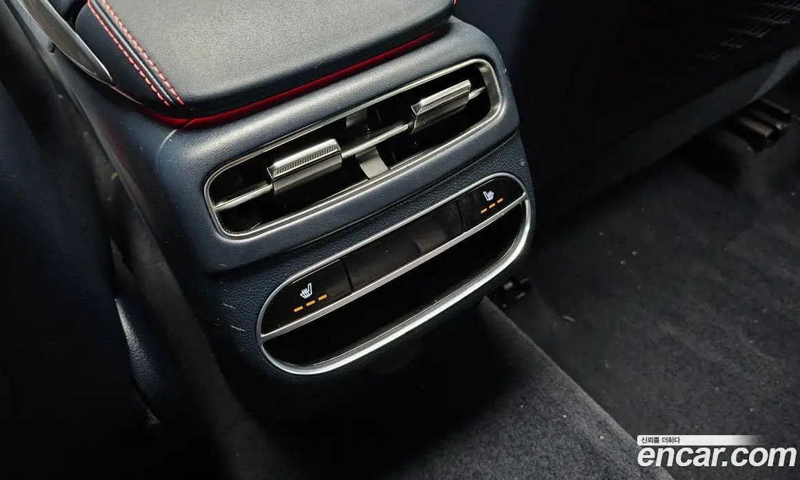 Genesis GV70 2021 2.5 автомат (гидро), фото 30 Genesis GV70 2021 2.5 автомат (гидро), фото 30