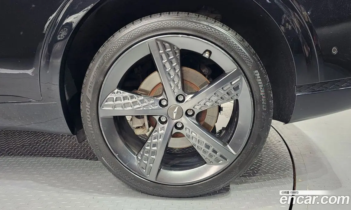 Genesis GV70 2021 2.5 автомат (гидро), фото 7 Genesis GV70 2021 2.5 автомат (гидро), фото 7