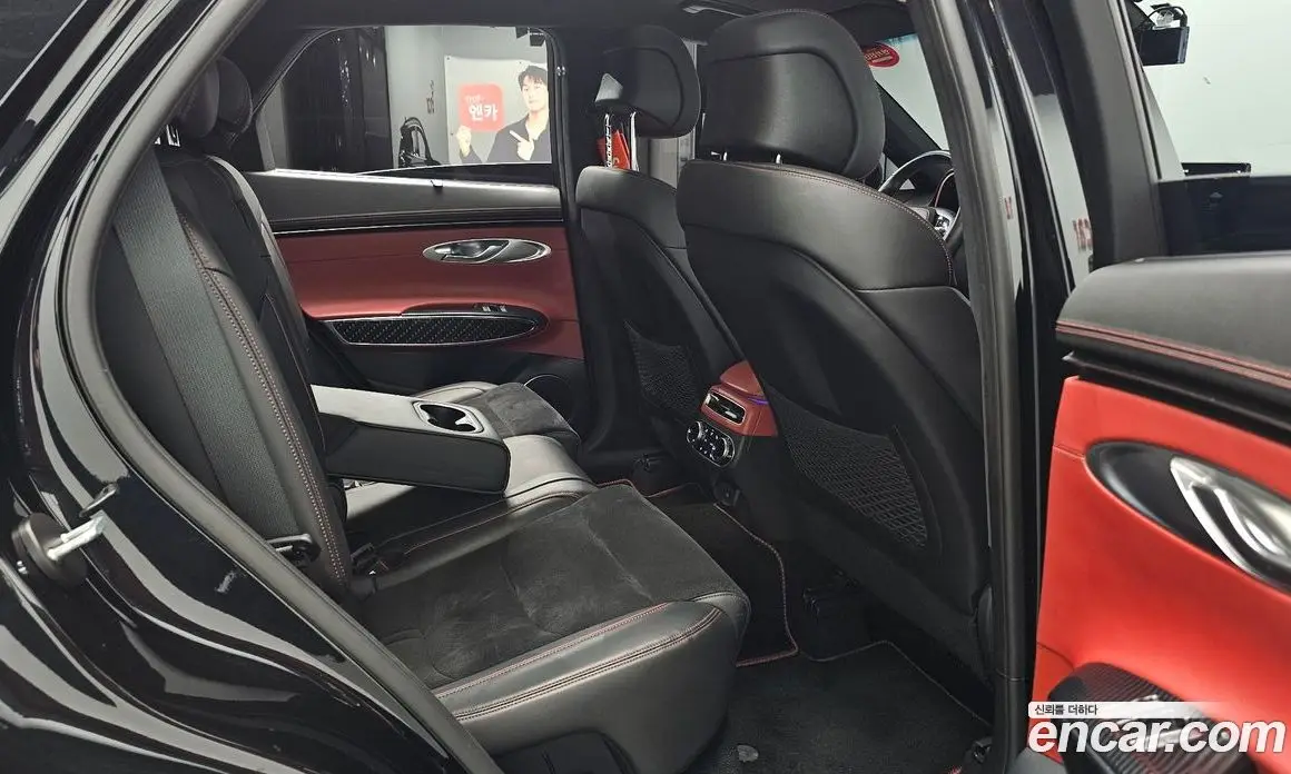Genesis GV70 2022 2.5 автомат (гидро), фото 17 Genesis GV70 2022 2.5 автомат (гидро), фото 17