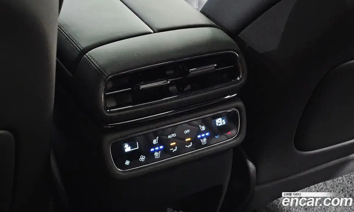 Genesis GV80 2025 2.5 автомат (гидро), фото 31 Genesis GV80 2025 2.5 автомат (гидро), фото 31