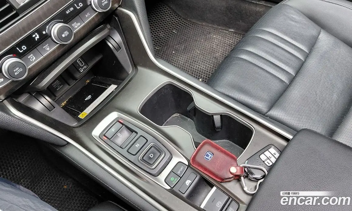 Honda Accord 2019 2.0 автомат (гидро), фото 12 Honda Accord 2019 2.0 автомат (гидро), фото 12