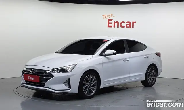 Hyundai Avante 2020 1.6 автомат (гидро), миниатюра 1 Hyundai Avante 2020 1.6 автомат (гидро), миниатюра 1