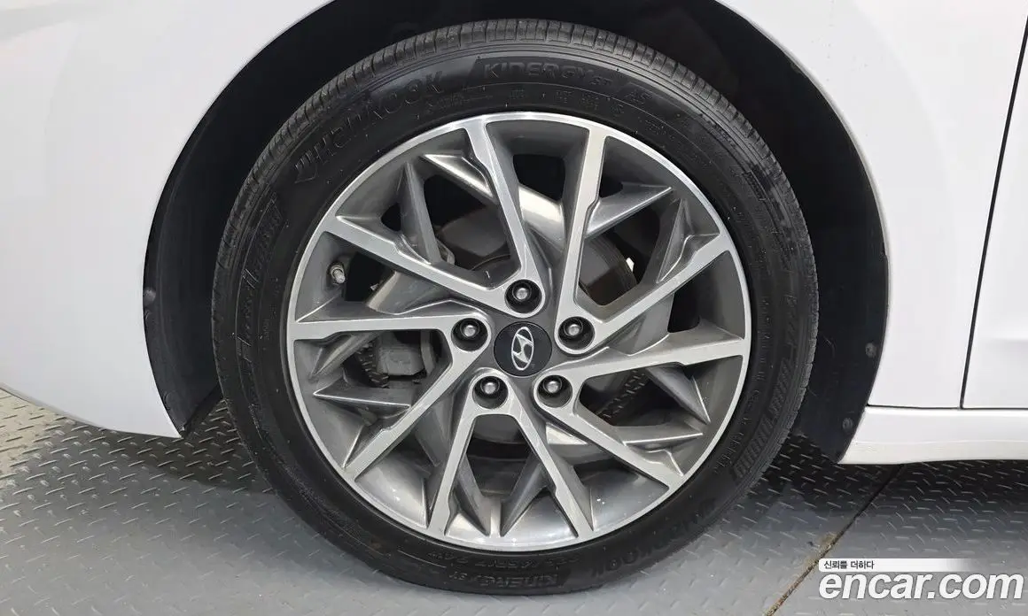 Hyundai Avante 2020 1.6 автомат (гидро), фото 5 Hyundai Avante 2020 1.6 автомат (гидро), фото 5
