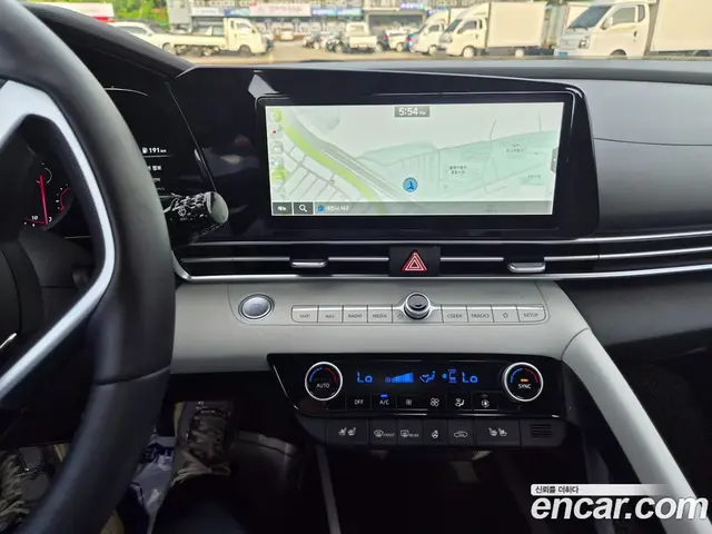 Hyundai Avante 2022 1.6 автомат (гидро), миниатюра 11