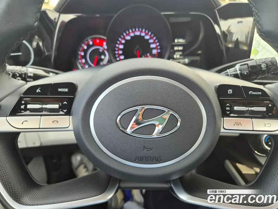 Hyundai Avante 2022 1.6 автомат (гидро), фото 14