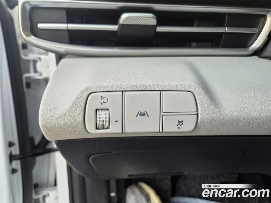 Hyundai Avante 2022 1.6 автомат (гидро), фото 18