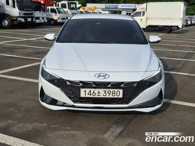 Hyundai Avante 2022 1.6 автомат (гидро), миниатюра 3