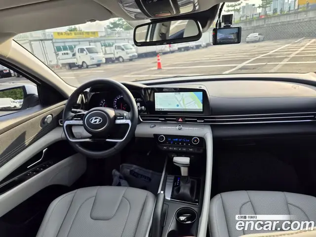 Hyundai Avante 2022 1.6 автомат (гидро), миниатюра 8