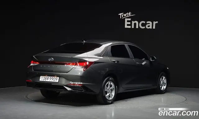 Hyundai Avante 2023 1.6 автомат (гидро), миниатюра 2
