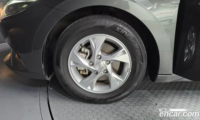 Hyundai Avante 2023 1.6 автомат (гидро), миниатюра 5