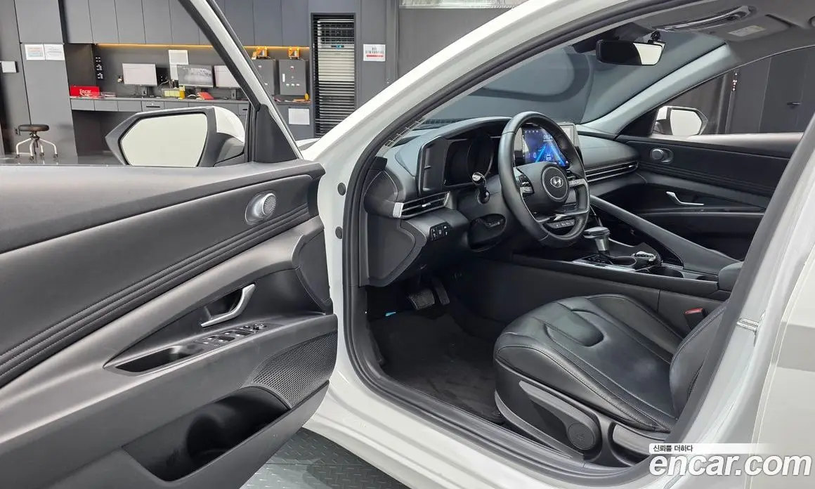 Hyundai Avante 2023 1.6 автомат (гидро), фото 13 Hyundai Avante 2023 1.6 автомат (гидро), фото 13
