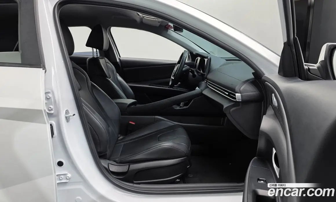 Hyundai Avante 2023 1.6 автомат (гидро), фото 16 Hyundai Avante 2023 1.6 автомат (гидро), фото 16