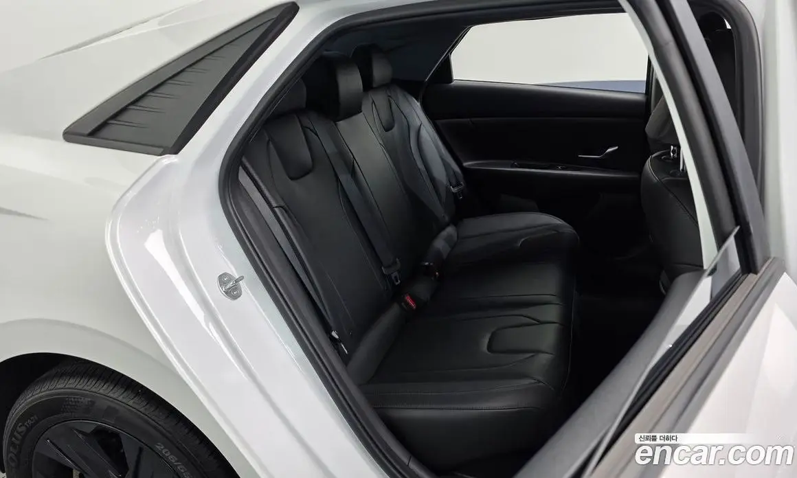 Hyundai Avante 2023 1.6 автомат (гидро), фото 17 Hyundai Avante 2023 1.6 автомат (гидро), фото 17